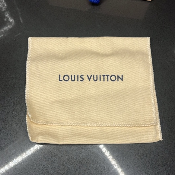 Louis Vuitton box and dust cover - Picture 2 of 6